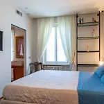Porta Venezia- design apartment, 2-bedrooms, Netflix, wifi