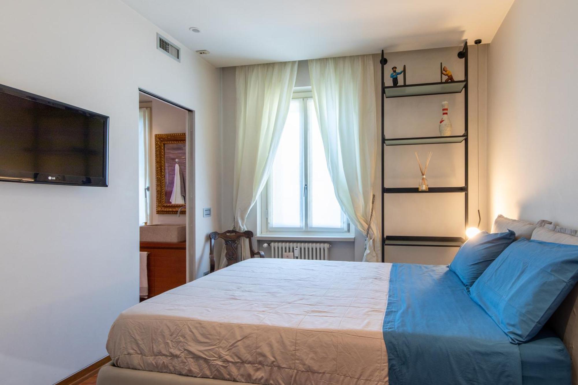 Porta Venezia- Design Apartment, 2-bedrooms, Netflix, Wifi Apartment