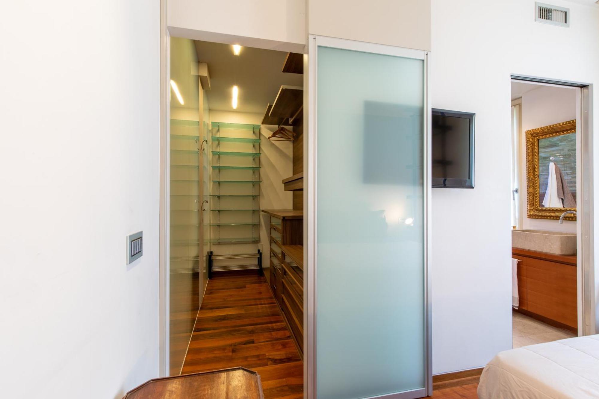 Apartment Porta Venezia- Design Apartment, 2-bedrooms, Netflix, Wifi Mailand